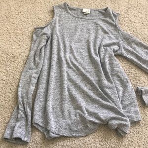 Marled gray cold sweater top